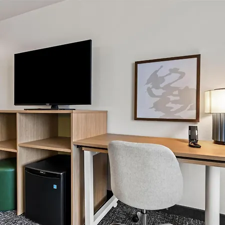 Spark By Hilton Merrillville-2