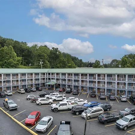 Surestay Hotel By Best Western Summersville-3