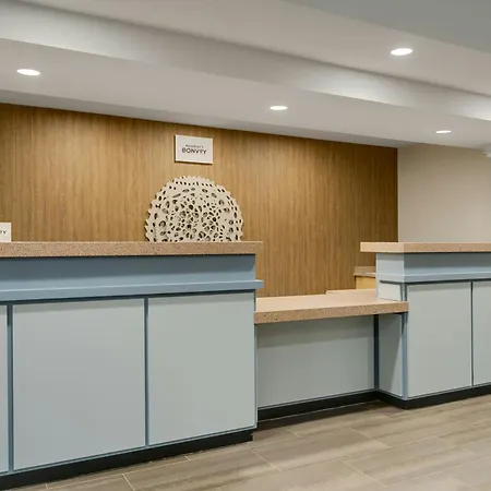Fairfield Inn & Suites Bloomington-3
