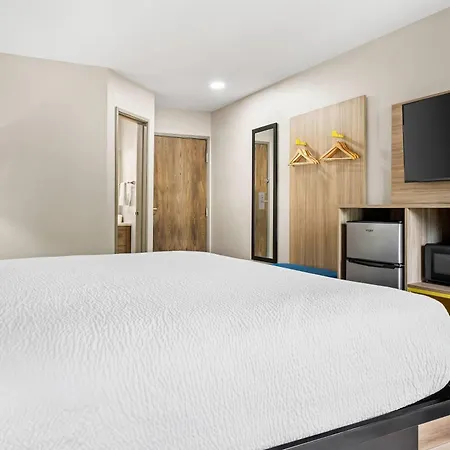 Days Inn By Wyndham Billings-3