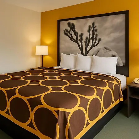 Super 8 By Wyndham Bakersfield South Ca-2