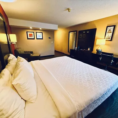 Clarion Inn & Suites Evansville Eastland Area-2