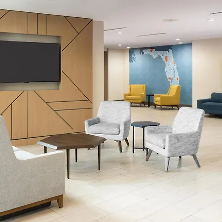Holiday Inn Express Miami Airport-Blue Lagoon Area By Ihg-2