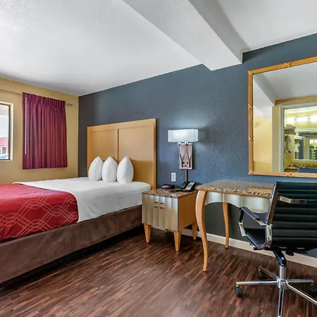 Econo Lodge Clovis-2