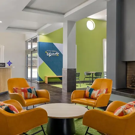 Spark By Hilton Artesia-2