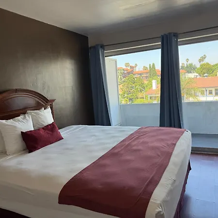 Holiday Lodge-3