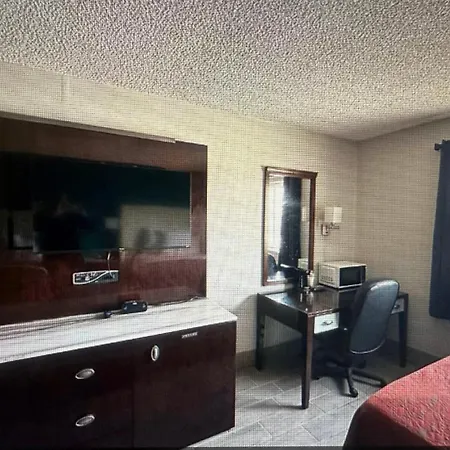 Rodeway Inn Bloomington - Normal West-3