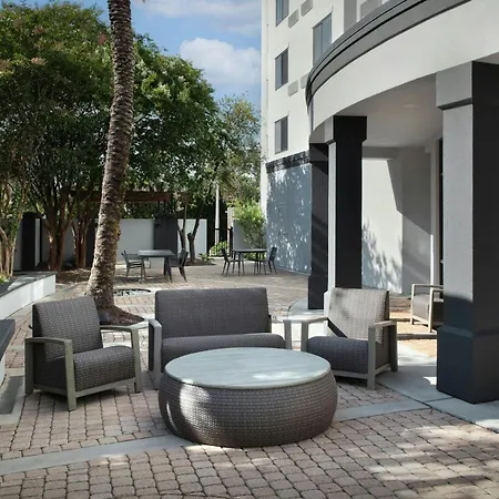 Courtyard By Marriott Pensacola Downtown-2