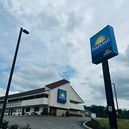 Days Inn By Wyndham Kansas City Northeast-2