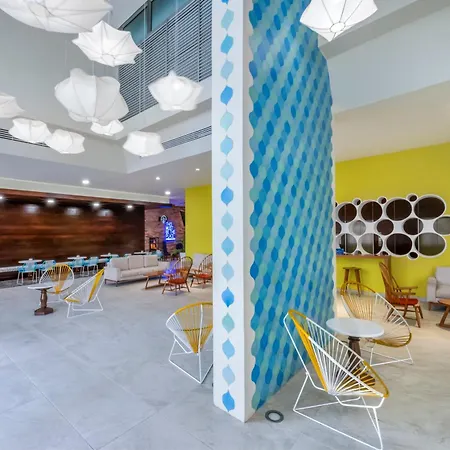 Krystal Urban Cancun & Beach Club-2