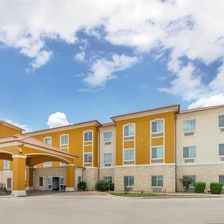 Best Western Plus San Antonio East Inn & Suites-2