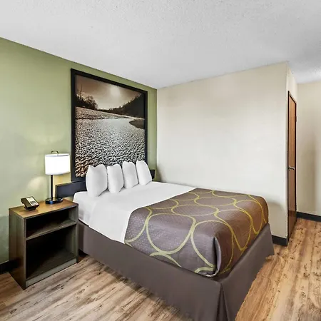 Super 8 By Wyndham Independence Kansas City-2