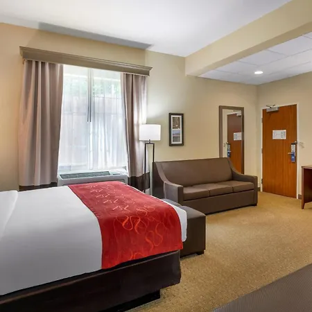 Comfort Suites Eugene University-3