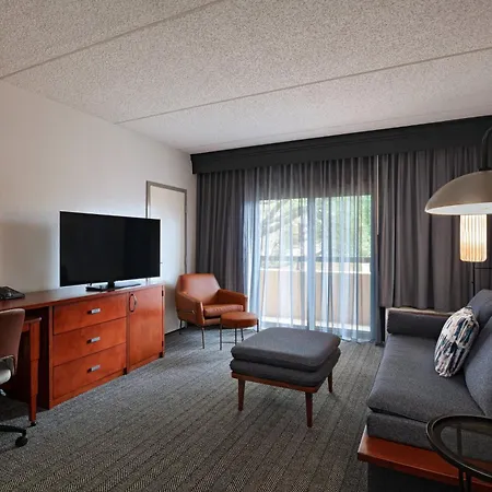 Courtyard By Marriott San Antonio Medical Center-3