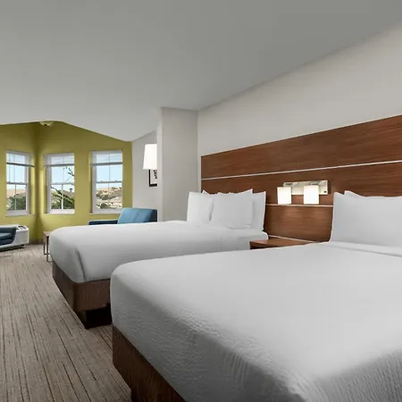 Holiday Inn Express Hotel & Suites Marina By Ihg-3