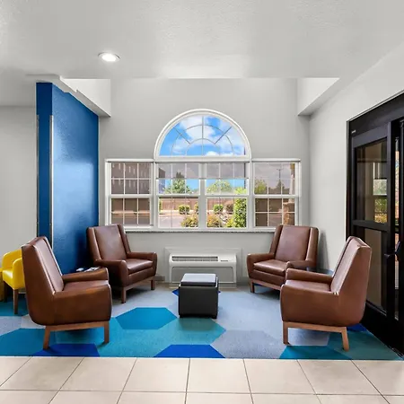 Microtel Inn & Suites By Wyndham Searcy-2
