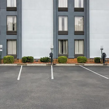 Spark By Hilton Roanoke Civic Center-3