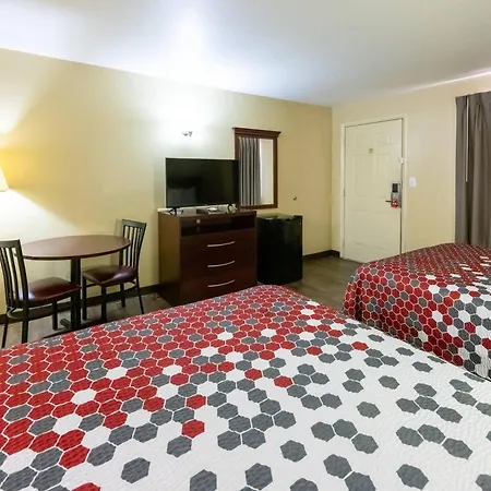 Econo Lodge Mcalester-3