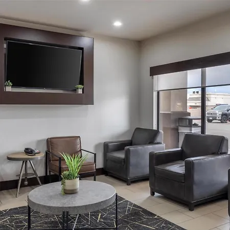 Best Western Plus Denton Inn & Suites-2