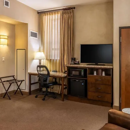Drury Plaza Hotel In Santa Fe-3