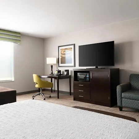 Hampton Inn Fairmont-2