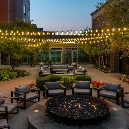 Courtyard By Marriott Columbus Osu-2
