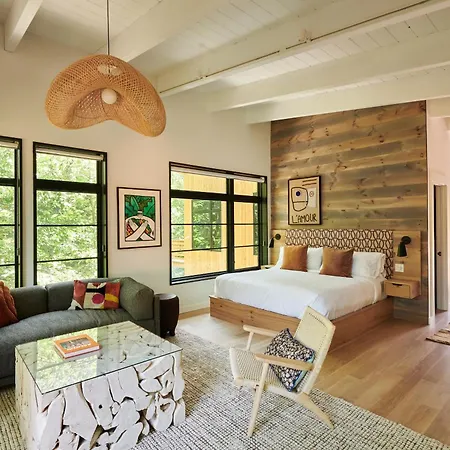 Woodstock Way Hotel-2