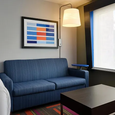 Holiday Inn Express & Suites Brunswick By Ihg-2