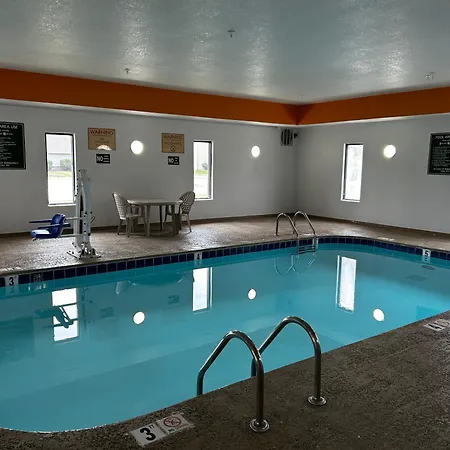 Super 8 By Wyndham Ankeny/Des Moines Area-2
