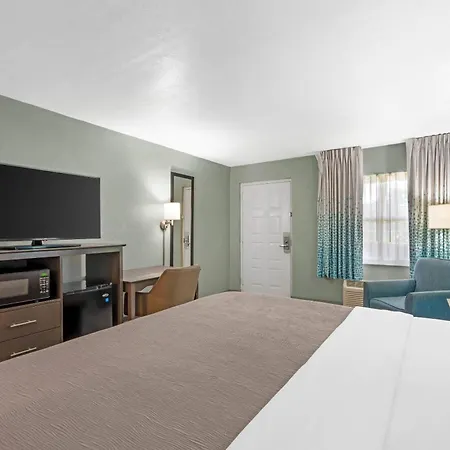 Quality Inn Bradenton North I-75-2