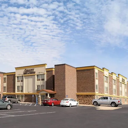 Quality Inn & Suites Ames Conference Center Near Isu Campus-3