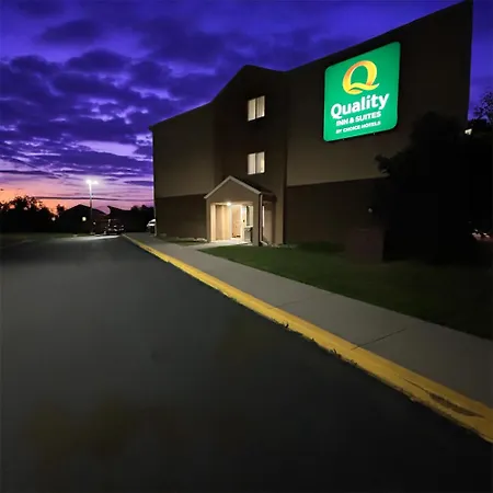 Quality Inn & Suites Bozeman-3