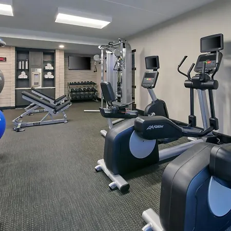 Courtyard By Marriott Indianapolis Castleton-3