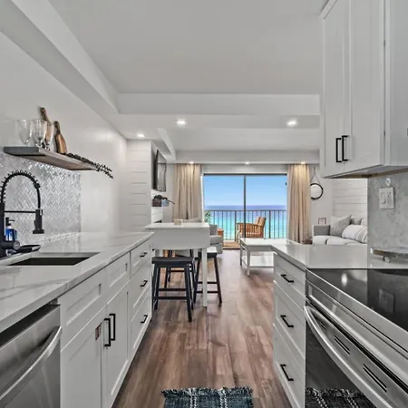 The Summit 803: Beachfront Luxury Condo with Incredible Views-3