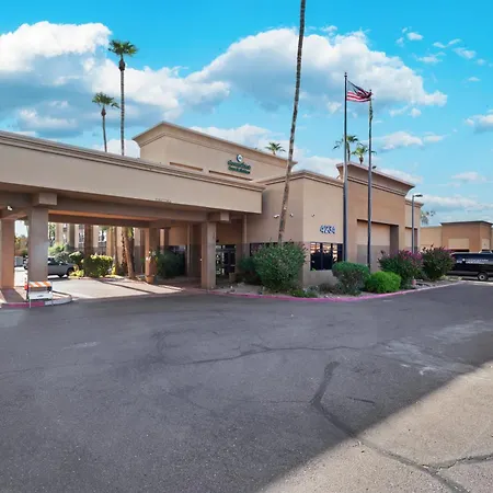 Greentree Inn & Suites Phoenix Sky Harbor-2