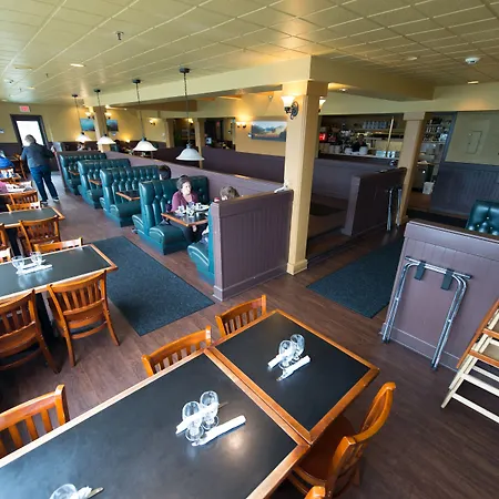 Ramada By Wyndham Juneau-3