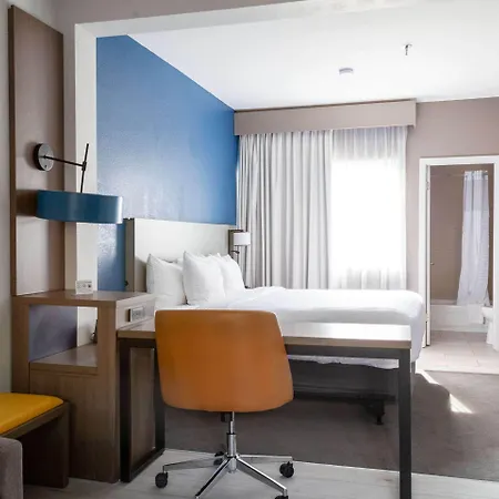 Comfort Suites Baton Rouge South I-10-2