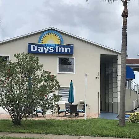 Days Inn By Wyndham Bradenton I-75-3