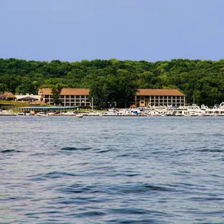 Fourwinds Lakeside Inn & Marina-3