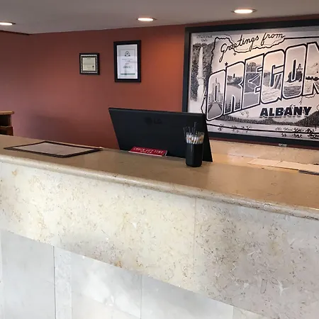 Super 8 By Wyndham Albany Corvallis-3
