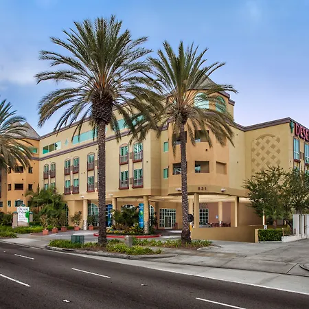 Desert Palms Hotel & Suites Anaheim Resort-2