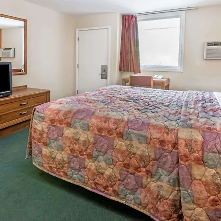 Days Inn By Wyndham Henrietta/Rochester Area-3