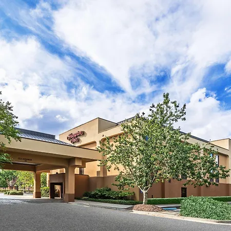 Hampton Inn Aiken-3