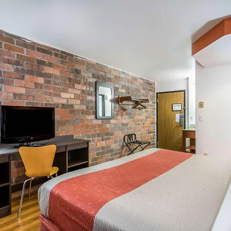 Motel 6-Madison, Wi - East-3