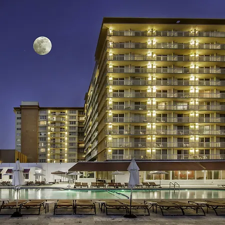 Ramada Plaza By Wyndham Marco Polo Beach Resort-3