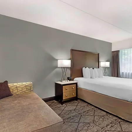 Best Western Plus Longbranch Hotel & Convention Center-2