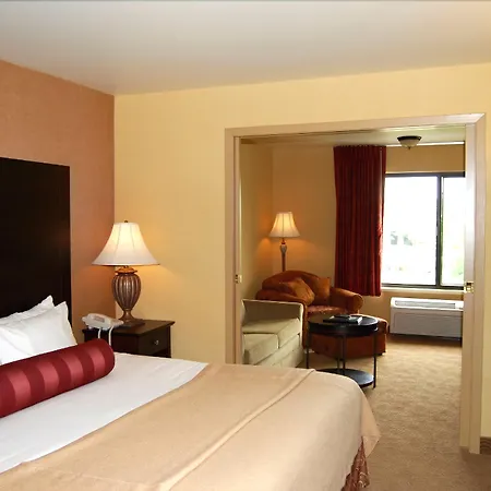 Oxford Suites Portland - Jantzen Beach-2