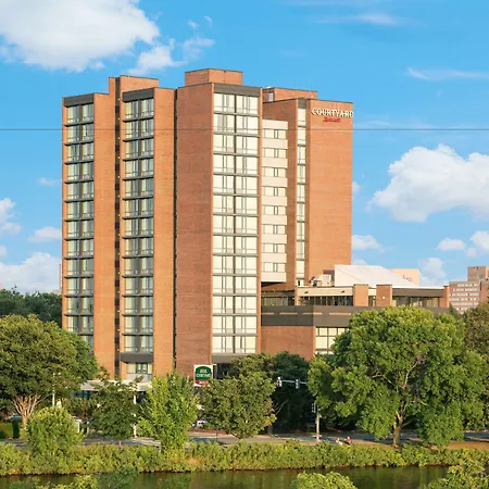 Courtyard By Marriott Boston Cambridge-2