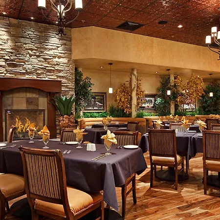 Maverick Hotel And Casino By Red Lion Hotels-3