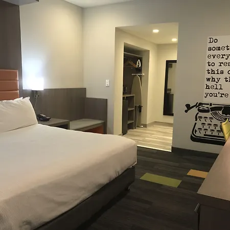 Rodeway Inn Near Melrose Ave-3
